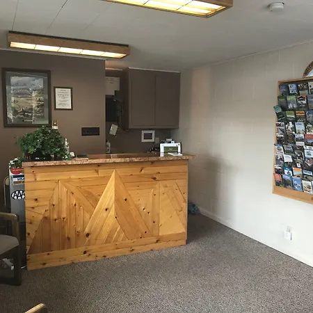 Four Winds Motel